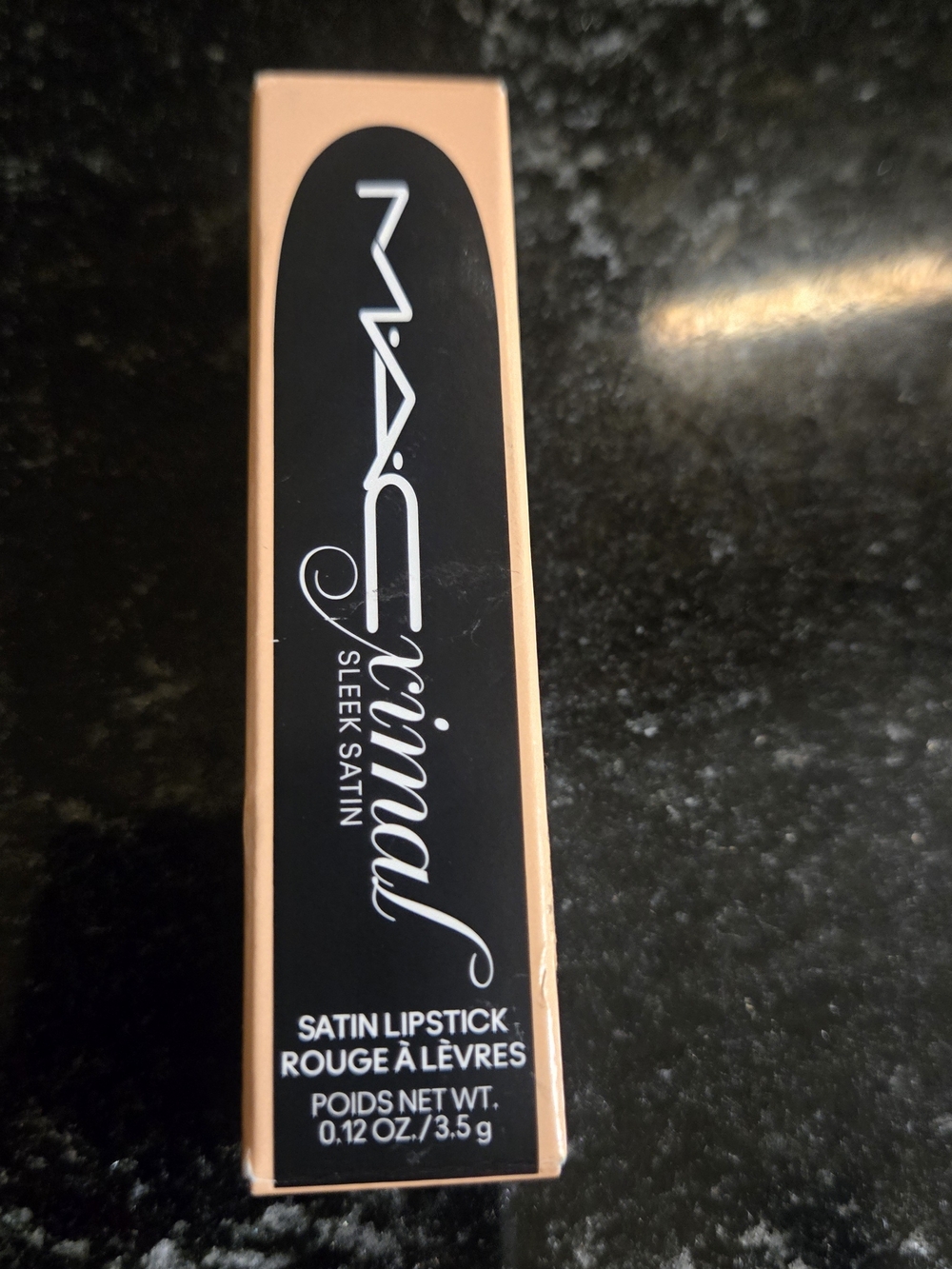 MAC Cremesheen Satin Lipstick -833 Creme D'Nude